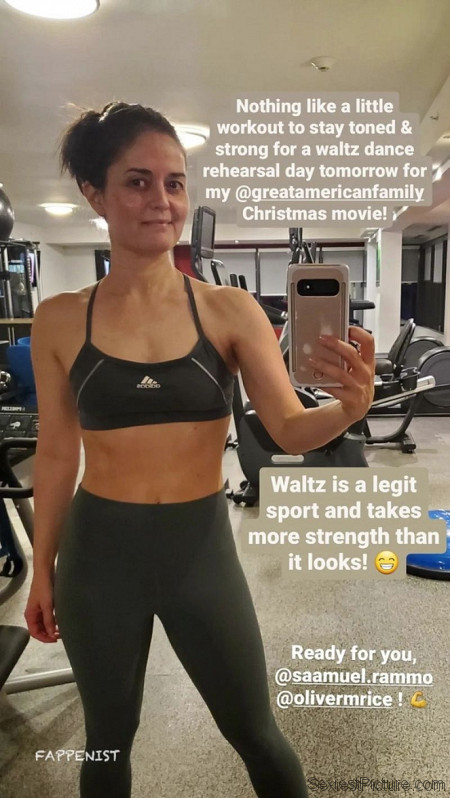 Danica McKellar Sexy Gym Selfie